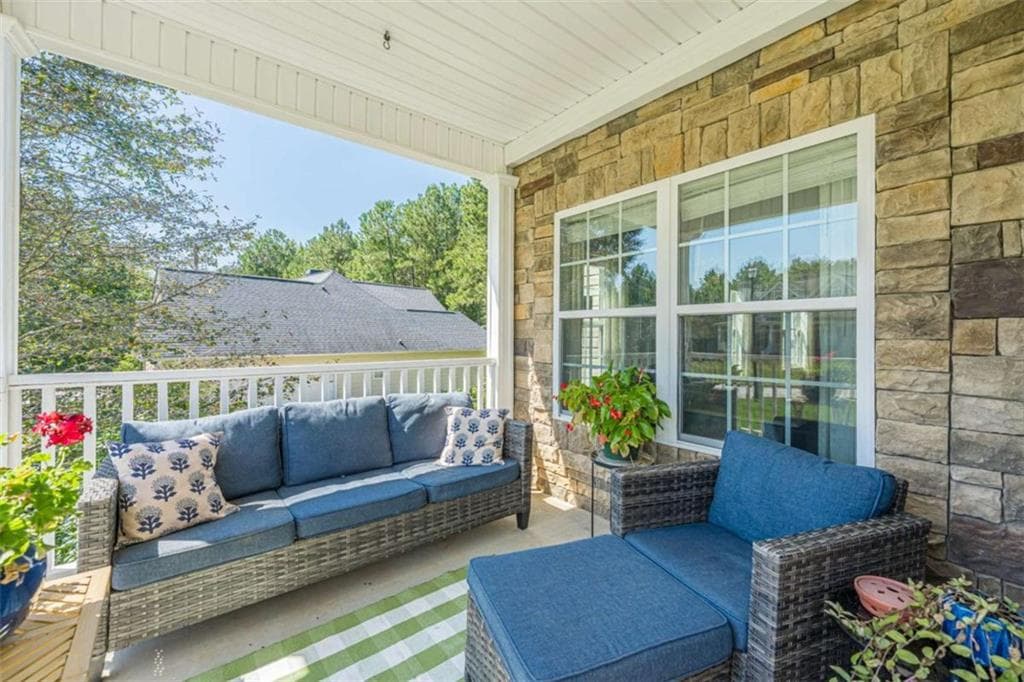 4 bedroom, 3 bathroom, 2,305 sq ft single family residence for sale at 85 Maple Leaf Drive, Oxford, GA 30054 — photo 5