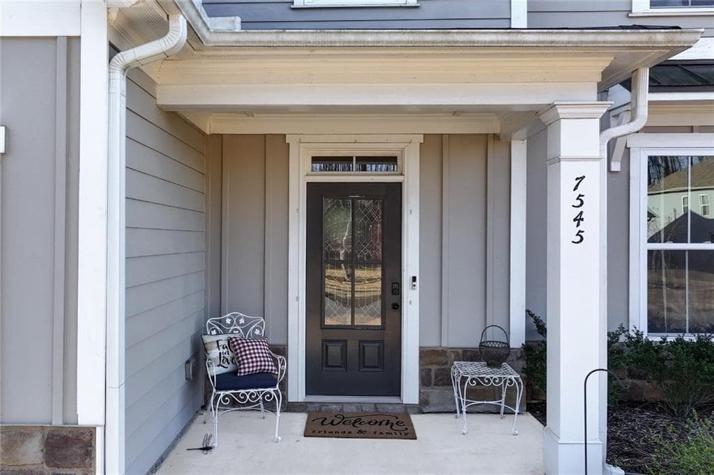5 bedroom, 3 bathroom, 3,100 sq ft single family residence for sale at 7545 Rambling Vale, Cumming, GA 30028 — photo 6