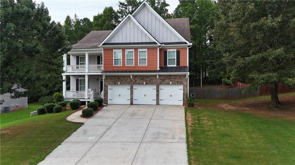 6 bedroom, 4 bathroom, 4,697 sq ft single family residence for sale at 55 Colonial Court, Senoia, GA 30276