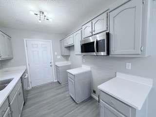 3 bedroom, 2 bathroom single family residence for sale at 2125 Cedar Avenue, Macon, GA 31204 — photo 8