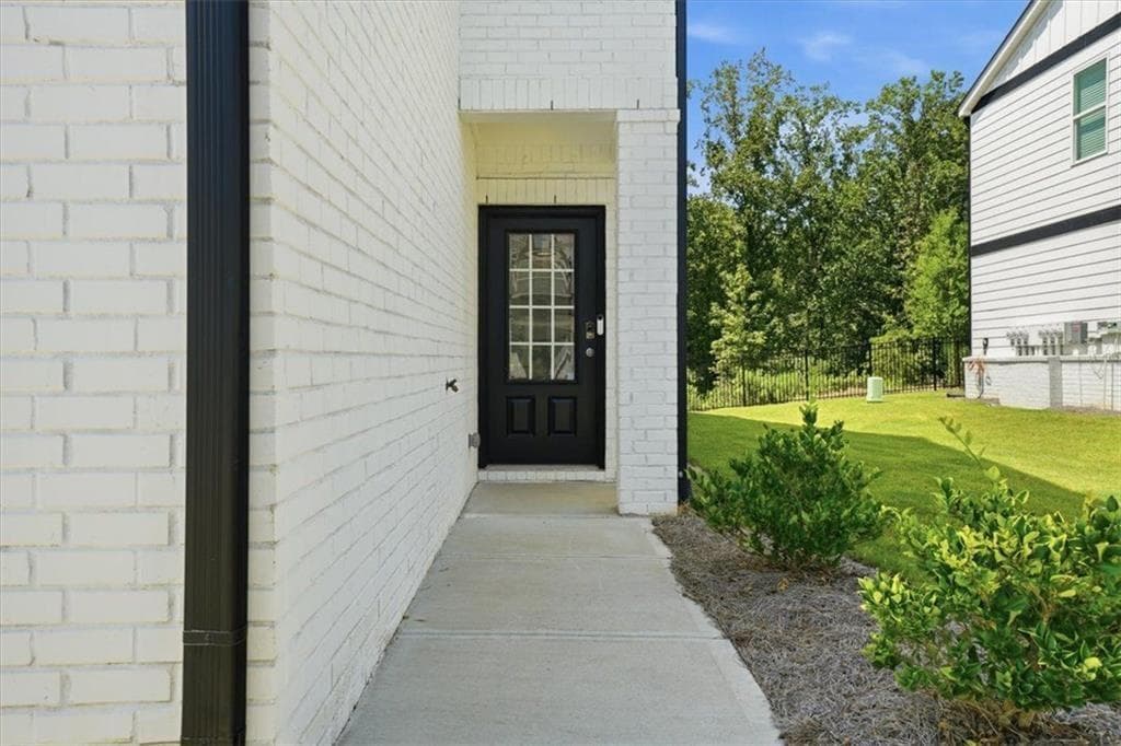 3 bedroom, 3 bathroom, 1,868 sq ft townhouse for sale at 1621 Flint River Place, Smyrna, GA 30126 — photo 2