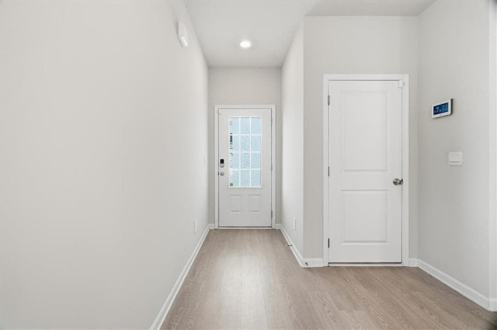 3 bedroom, 3 bathroom, 1,868 sq ft townhouse for sale at 1621 Flint River Place, Smyrna, GA 30126 — photo 3