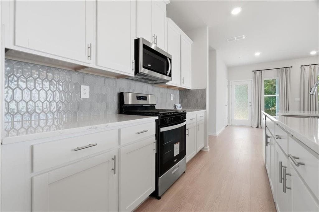 3 bedroom, 3 bathroom, 1,868 sq ft townhouse for sale at 1621 Flint River Place, Smyrna, GA 30126 — photo 8