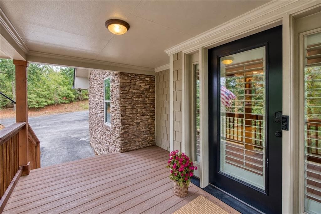 1 bedroom, 1 bathroom, 978 sq ft single family residence for sale at 7615 Whitmire Road, Cumming, GA 30028 — photo 3