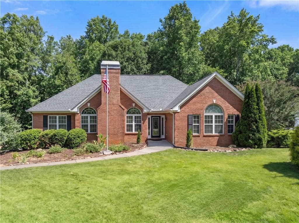4 bedroom, 3 bathroom, 4,156 sq ft single family residence for sale at 207 Nugget Trail, Braselton, GA 30517