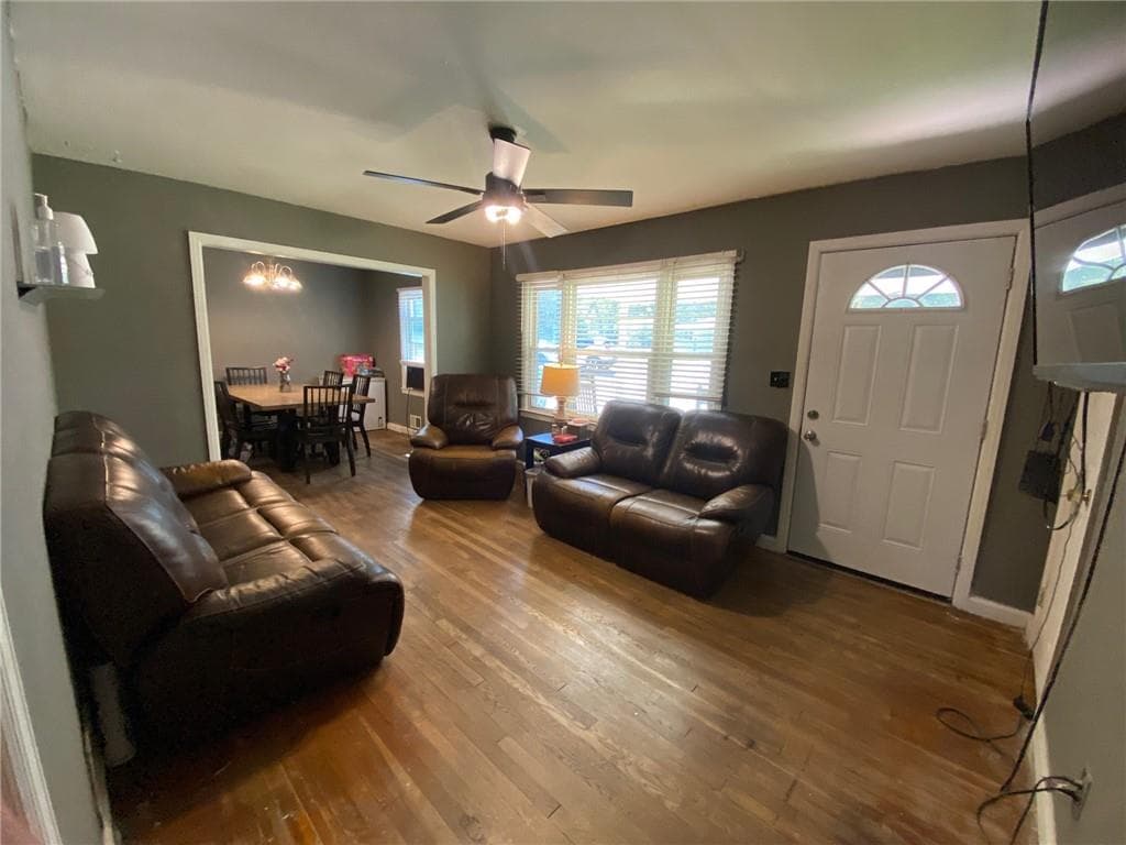3 bedroom, 1 bathroom, 1,075 sq ft single family residence for sale at 2308 Clay Road, Austell, GA 30106 — photo 6