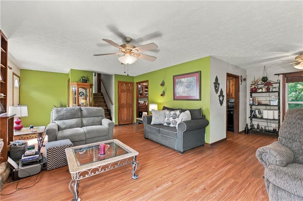 3 bedroom, 2 bathroom, 1,348 sq ft single family residence for sale at 1119 Blazing Ridge, Lawrenceville, GA 30046 — photo 9