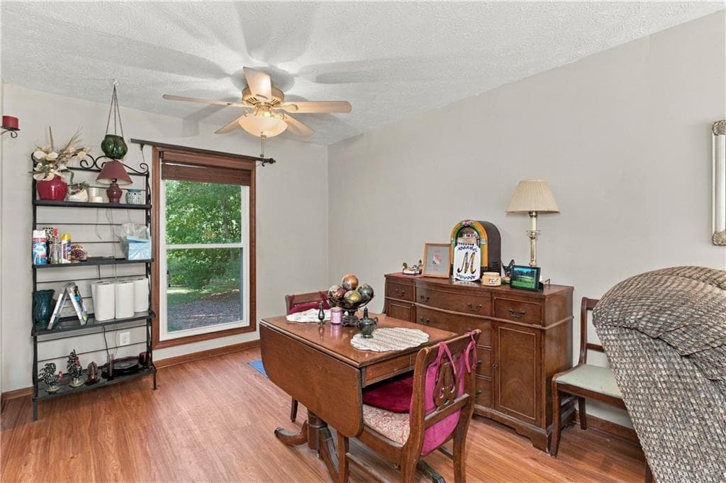 3 bedroom, 2 bathroom, 1,348 sq ft single family residence for sale at 1119 Blazing Ridge, Lawrenceville, GA 30046 — photo 10