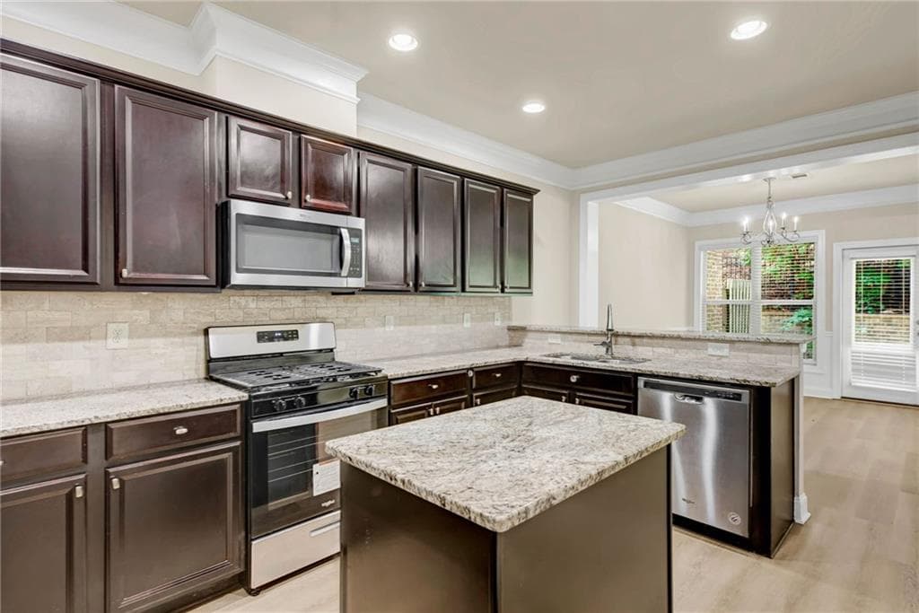 3 bedroom, 3 bathroom, 2,142 sq ft townhouse for sale at 13374 Canary Lane, Alpharetta, GA 30004 — photo 10