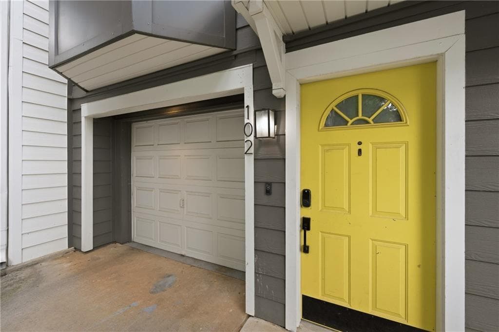 1 bedroom, 2 bathroom, 1,058 sq ft townhouse for rent at 951 Glenwood Avenue 102, Atlanta, GA 30316 for $2,300 a month — photo 2