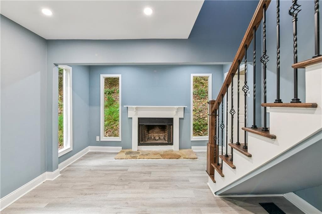 3 bedroom, 2 bathroom, 1,386 sq ft single family residence for sale at 1370 Eaglecreek Trail, Cumming, GA 30041 — photo 3