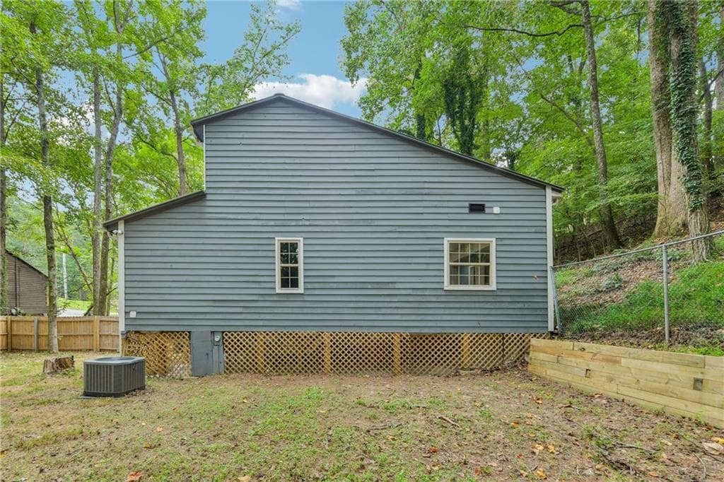 3 bedroom, 2 bathroom, 1,386 sq ft single family residence for sale at 1370 Eaglecreek Trail, Cumming, GA 30041 — photo 5