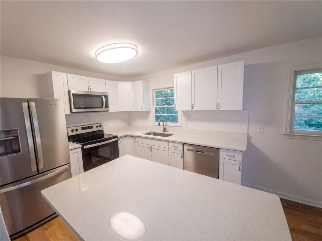 3 bedroom, 2 bathroom, 1,056 sq ft single family residence for sale at 6489 N Sweetwater Road, Lithia Springs, GA 30122 — photo 2