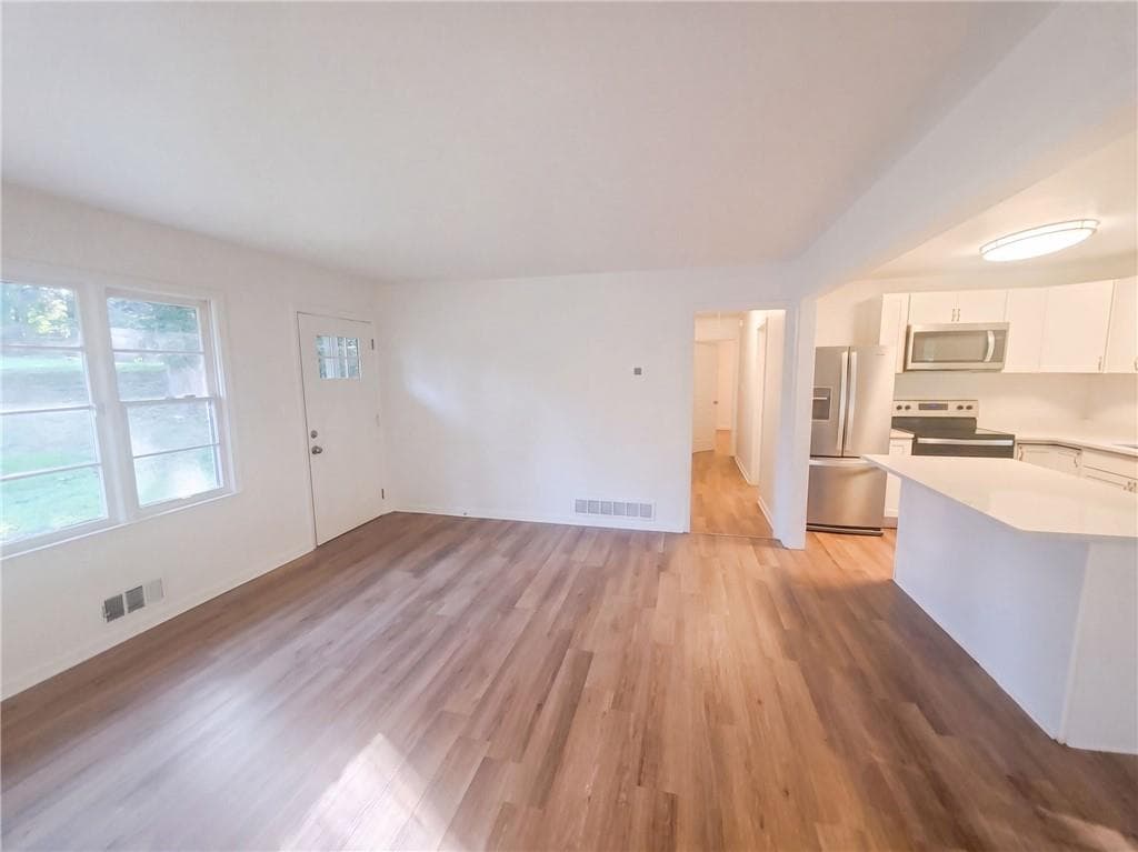 3 bedroom, 2 bathroom, 1,056 sq ft single family residence for sale at 6489 N Sweetwater Road, Lithia Springs, GA 30122 — photo 3