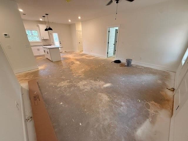 3 bedroom, 2 bathroom, 1,380 sq ft single family residence under contract at 207 Cole Lake Rd, Dallas, GA 30157 — photo 3