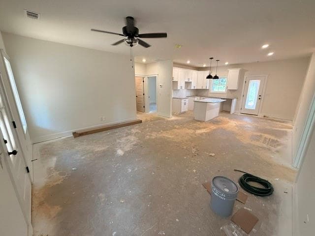 3 bedroom, 2 bathroom, 1,380 sq ft single family residence under contract at 207 Cole Lake Rd, Dallas, GA 30157 — photo 5