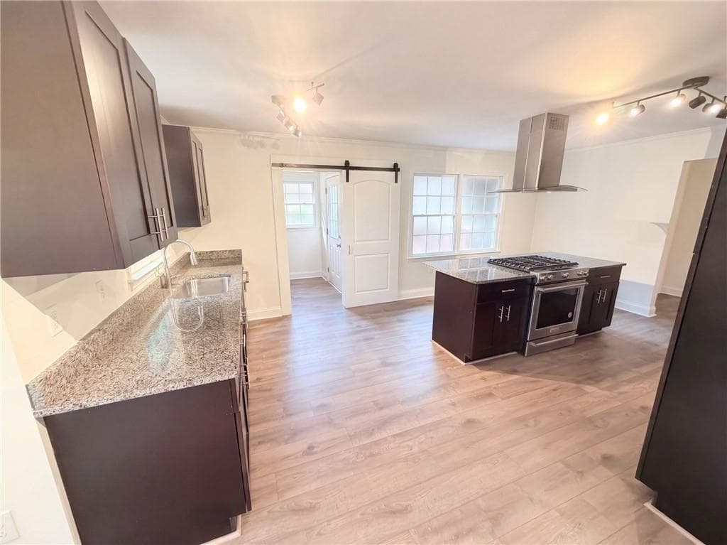 3 bedroom, 2 bathroom, 3,268 sq ft single family residence for sale at 2674 Skylane Drive, Marietta, GA 30062 — photo 6