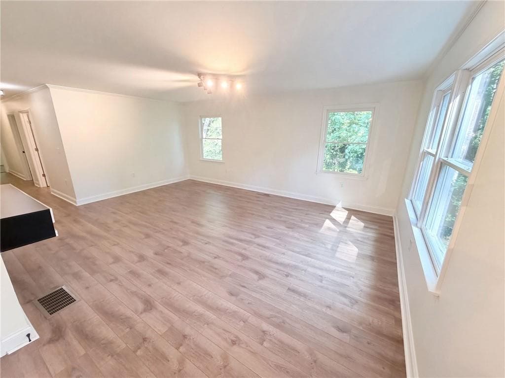 3 bedroom, 2 bathroom, 3,268 sq ft single family residence for sale at 2674 Skylane Drive, Marietta, GA 30062 — photo 8