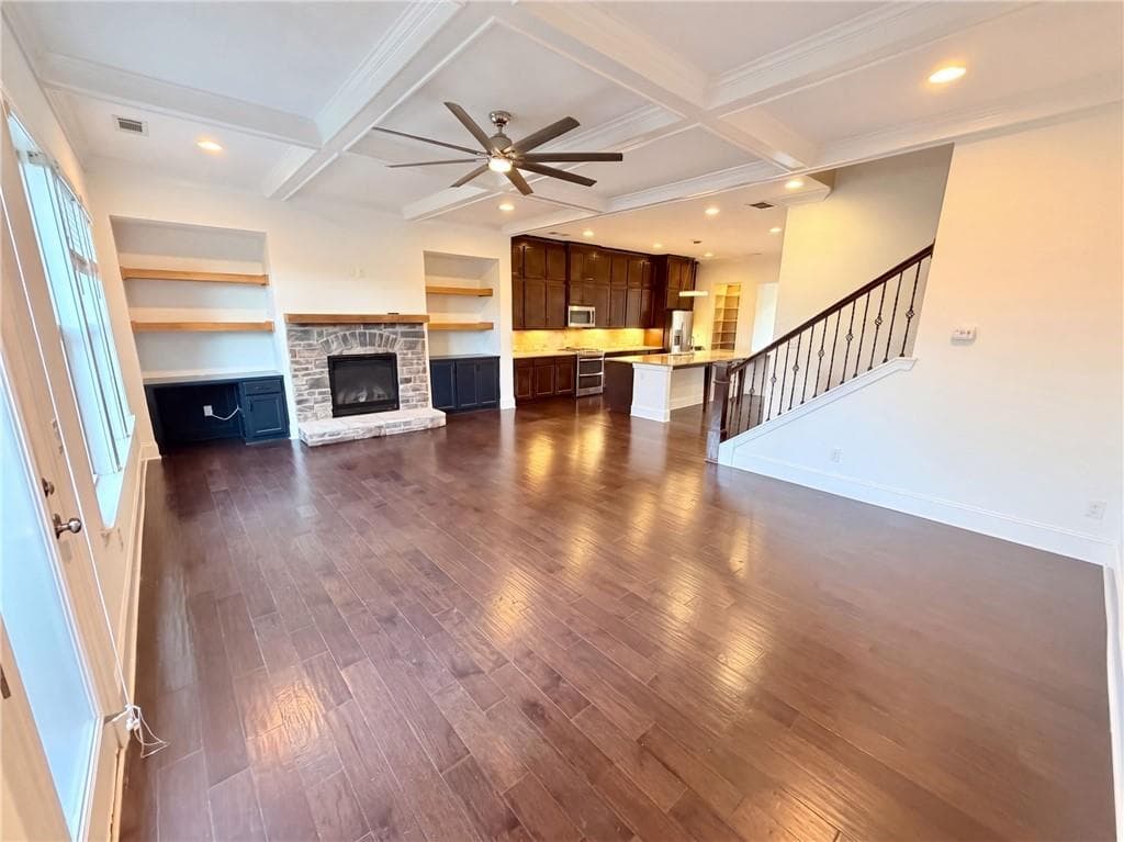 4 bedroom, 4 bathroom, 3,459 sq ft townhouse for sale at 2256 Royal Vineyard Lane, Smyrna, GA 30080 — photo 3