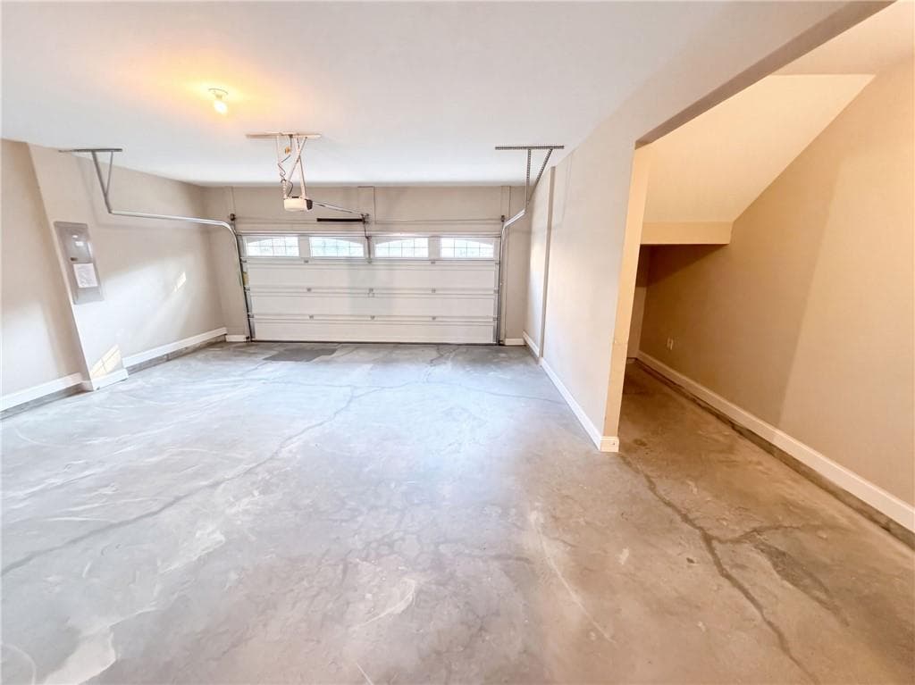 4 bedroom, 4 bathroom, 3,459 sq ft townhouse for sale at 2256 Royal Vineyard Lane, Smyrna, GA 30080 — photo 6