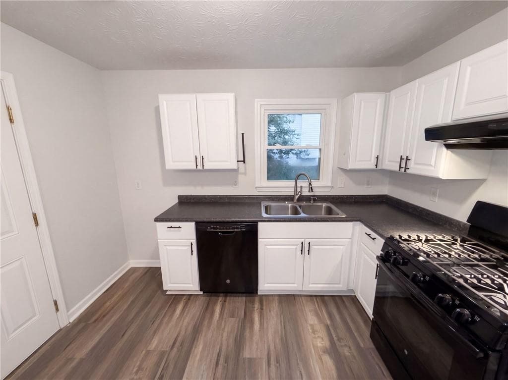 3 bedroom, 2 bathroom, 1,191 sq ft single family residence for sale at 204 Arbor Way, Dallas, GA 30157 — photo 7