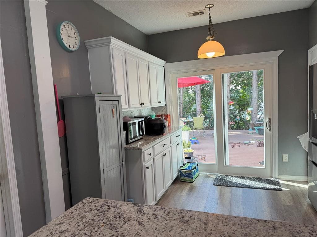4 bedroom, 3 bathroom, 1,413 sq ft single family residence for rent at 2613 Regent Walk Drive, Duluth, GA 30096 for $2,300 a month — photo 4