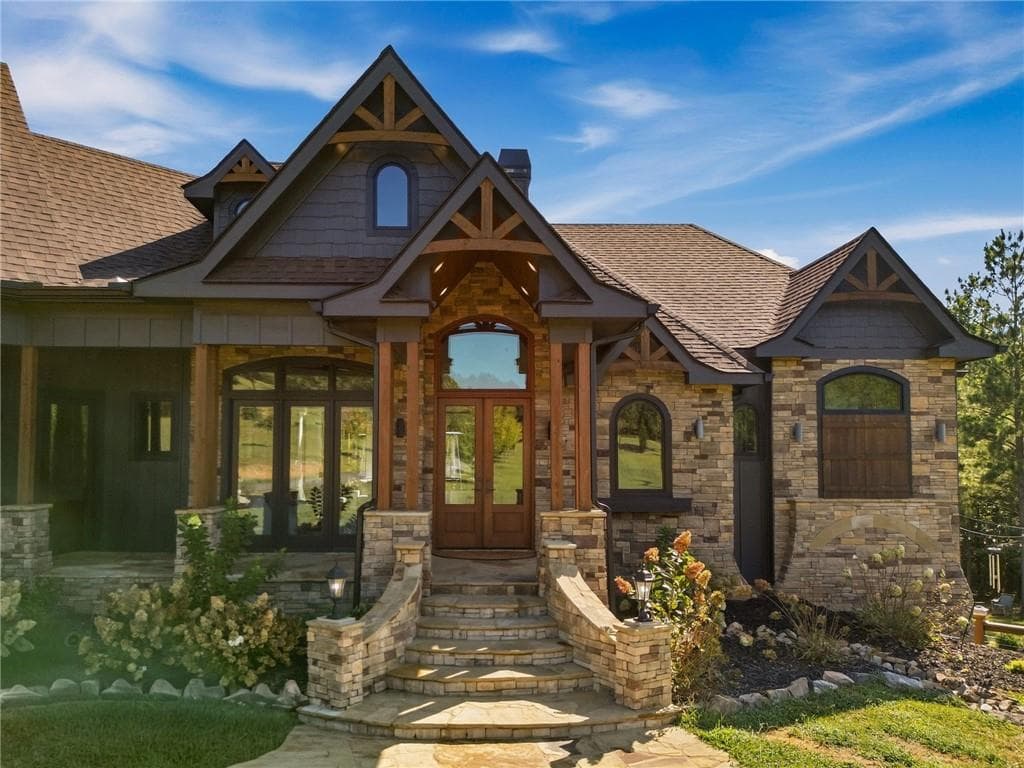 4 bedroom, 6 bathroom, 4,700 sq ft single family residence for sale at 255 Water Oak Lane, Blairsville, GA 30512 — photo 2