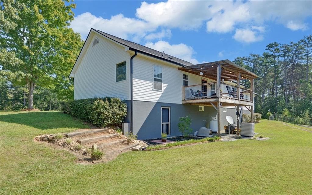 4 bedroom, 3 bathroom, 2,968 sq ft single family residence for sale at 4264 Highway 105, Baldwin, GA 30511 — photo 5