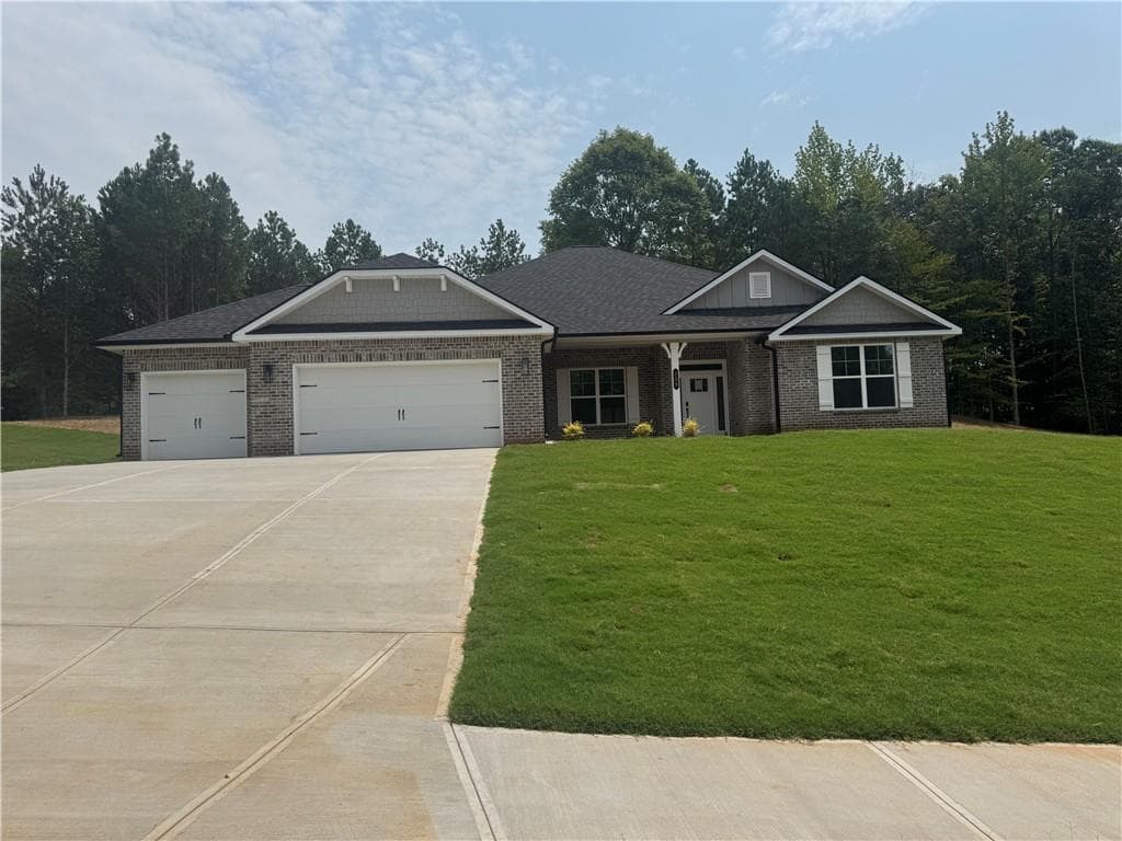 4 bedroom, 3 bathroom, 2,620 sq ft single family residence for sale at 259 Blackberry Court, Pendergrass, GA 30567