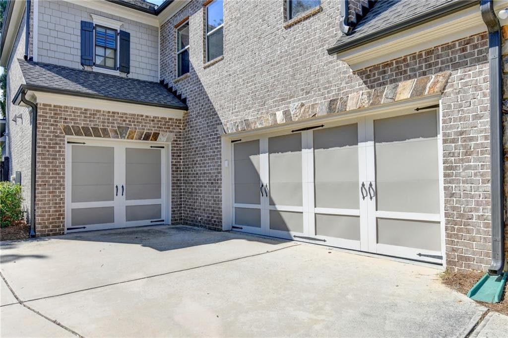 5 bedroom, 5 bathroom, 4,102 sq ft single family residence for sale at 4871 Belle Estates Road, Suwanee, GA 30024 — photo 3