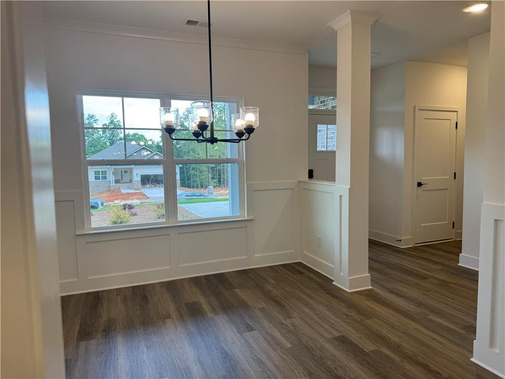5 bedroom, 4 bathroom, 2,628 sq ft single family residence for sale at 181 Blackberry Court, Pendergrass, GA 30567 — photo 6