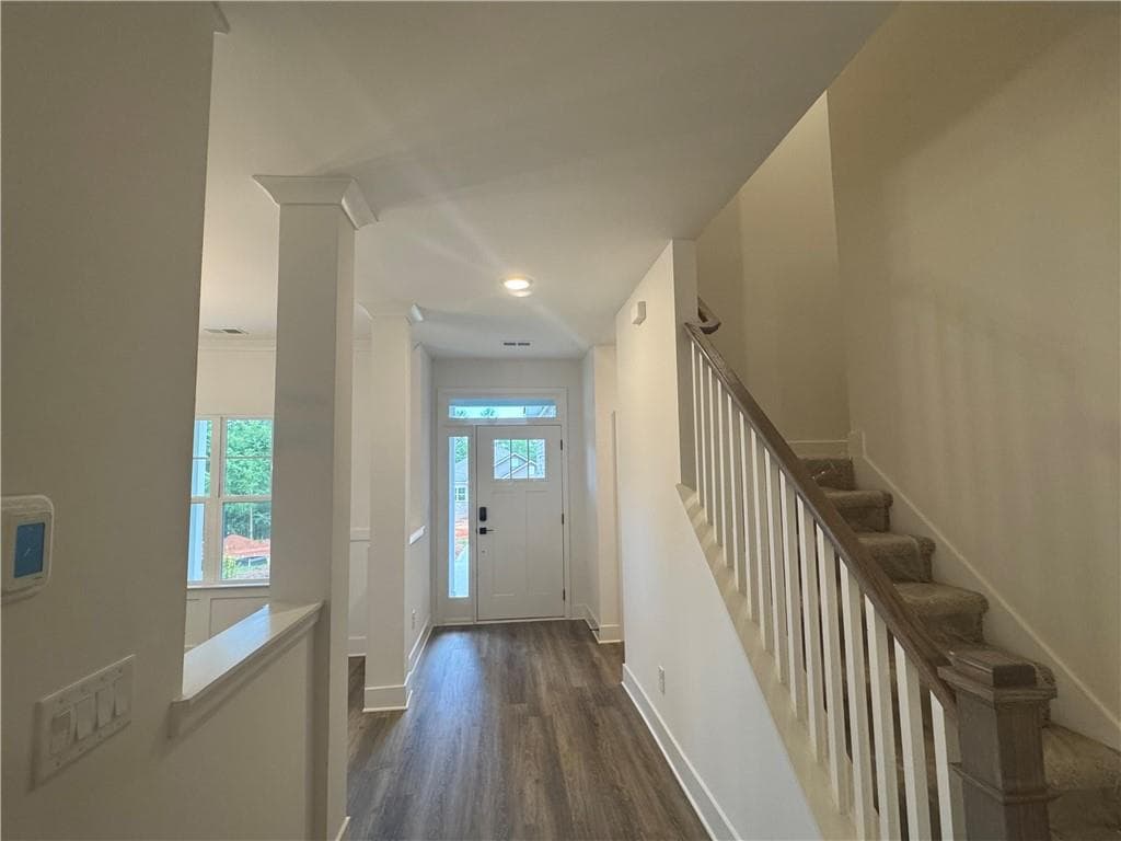 5 bedroom, 4 bathroom, 2,628 sq ft single family residence for sale at 181 Blackberry Court, Pendergrass, GA 30567 — photo 4
