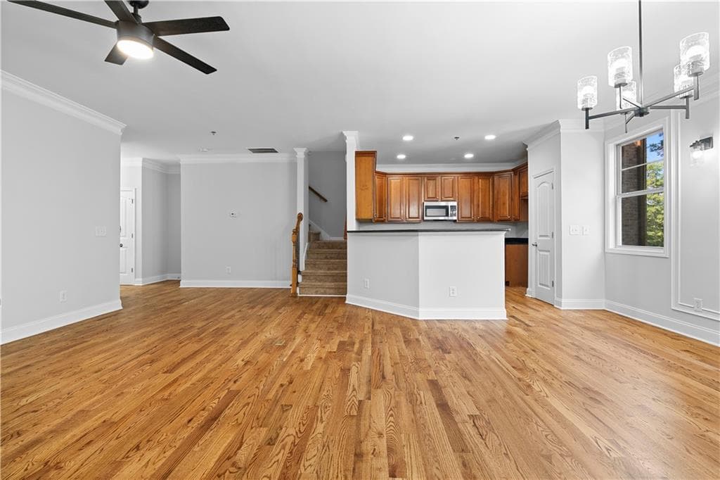 4 bedroom, 4 bathroom, 3,489 sq ft townhouse for sale at 155 Highwoods Parkway, Newnan, GA 30265 — photo 5