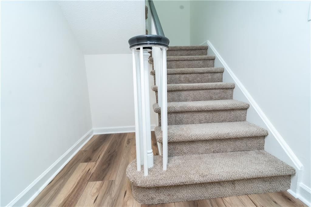 3 bedroom, 3 bathroom, 1,680 sq ft condominium for sale at 3305 York Place, Decatur, GA 30032 — photo 7