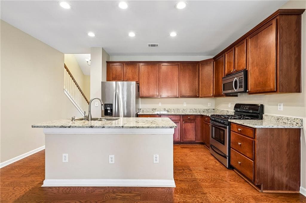 4 bedroom, 3 bathroom, 2,526 sq ft single family residence for rent at 3494 Bryana Ridge Court, Suwanee, GA 30024 for $2,500 a month — photo 6