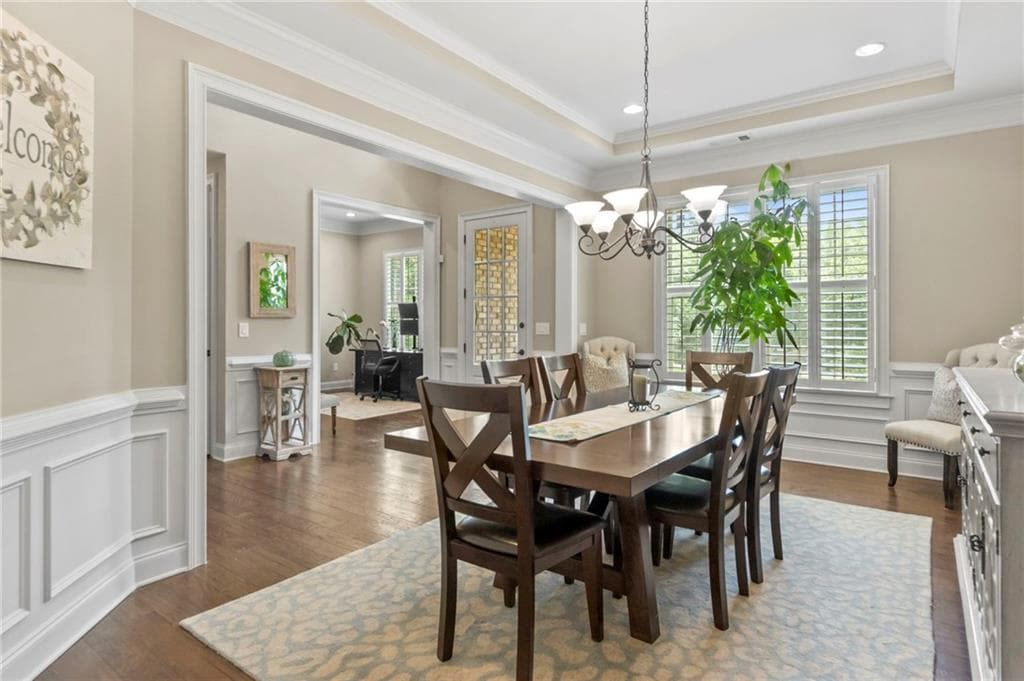 6 bedroom, 5 bathroom, 6,021 sq ft single family residence for sale at 12460 Pindell Circle, Alpharetta, GA 30004 — photo 10
