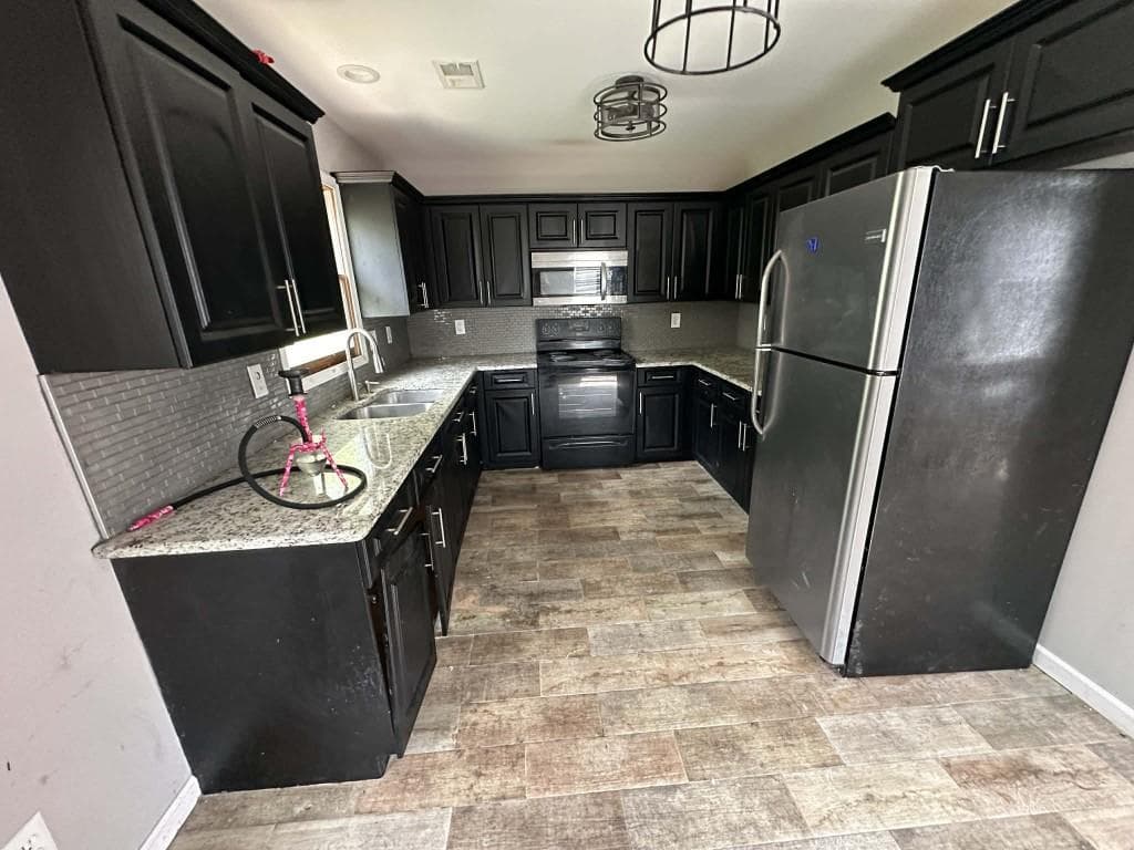 5 bedroom, 4 bathroom, 4,541 sq ft single family residence for sale at 4065 Pate Branch Court, Loganville, GA 30052 — photo 7
