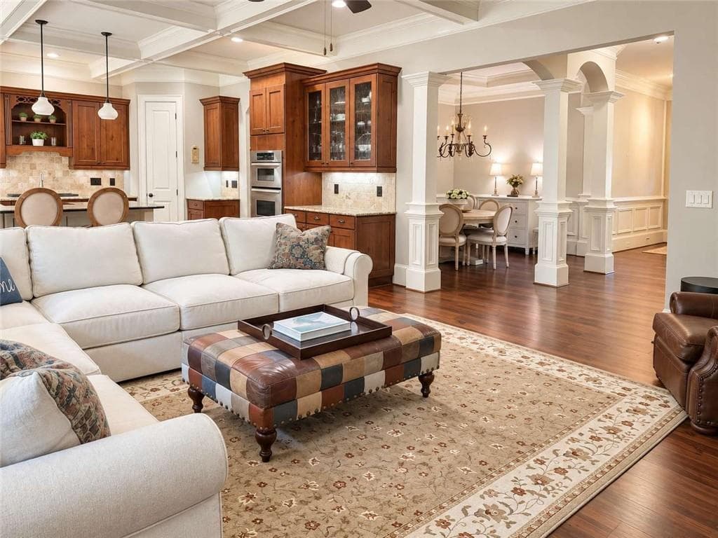4 bedroom, 5 bathroom, 4,100 sq ft townhouse for sale at 320 Wisteria Circle, Roswell, GA 30076 — photo 5