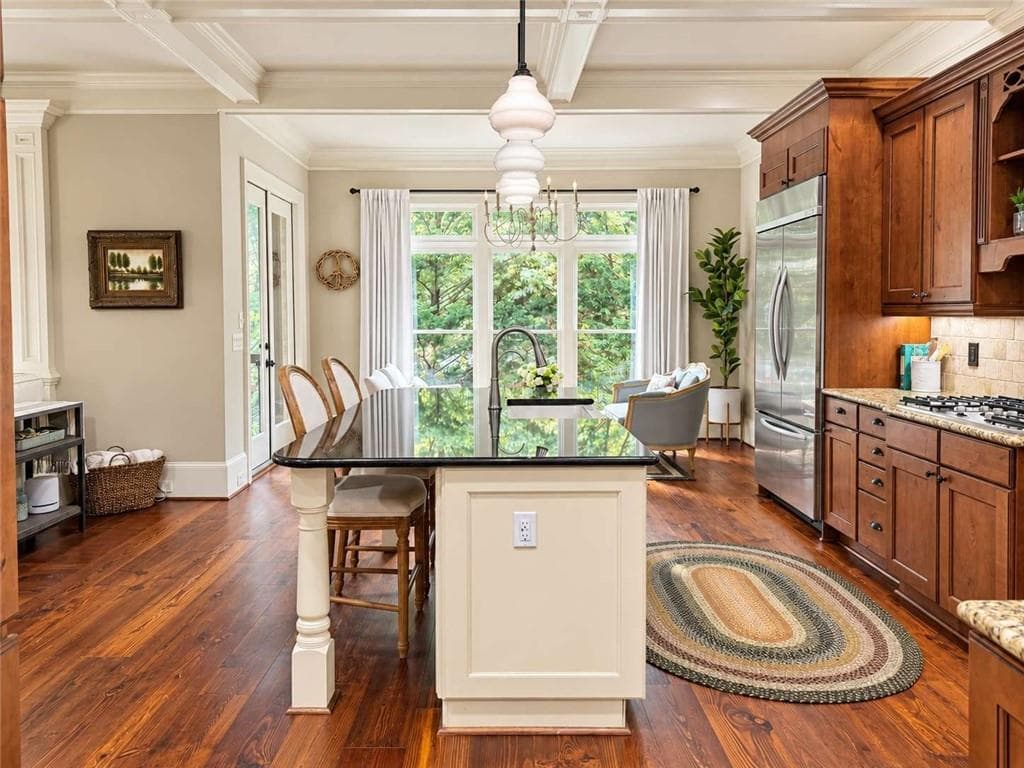 4 bedroom, 5 bathroom, 4,100 sq ft townhouse for sale at 320 Wisteria Circle, Roswell, GA 30076 — photo 7