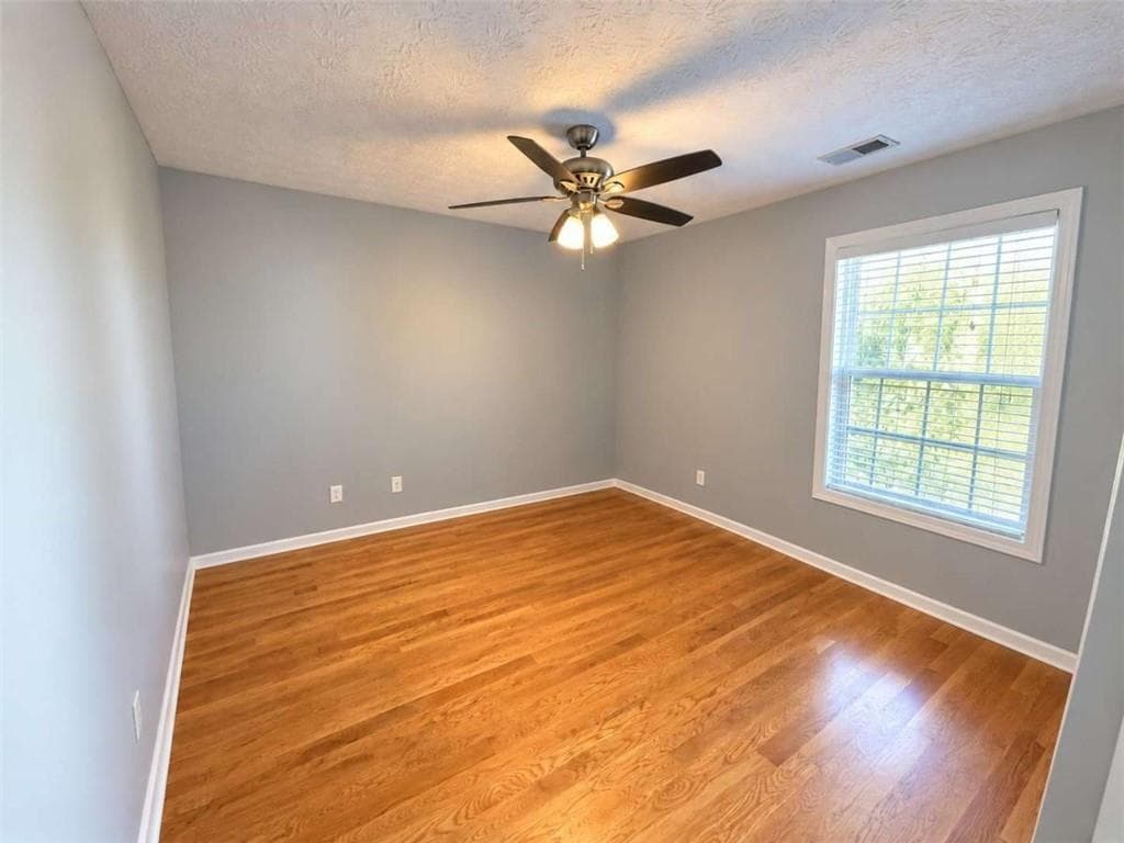 3 bedroom, 3 bathroom, 1,678 sq ft single family residence for sale at 587 Saddle Ridge Drive, Bethlehem, GA 30620 — photo 7
