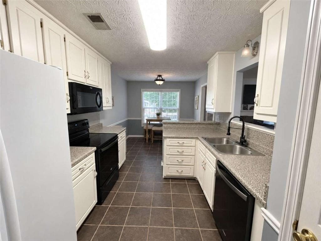 3 bedroom, 3 bathroom, 1,678 sq ft single family residence for sale at 587 Saddle Ridge Drive, Bethlehem, GA 30620 — photo 8