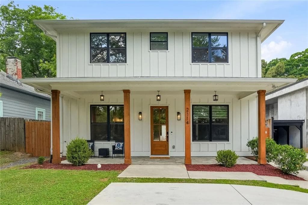 4 bedroom, 5 bathroom, 3,464 sq ft single family residence for sale at 2114 Memorial Drive, Atlanta, GA 30317