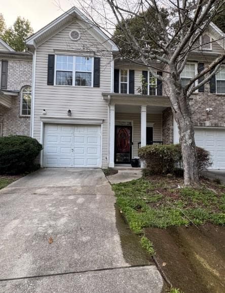 3 bedroom, 3 bathroom, 1,600 sq ft townhouse for sale at 823 Celeste Lane, Atlanta, GA 30331