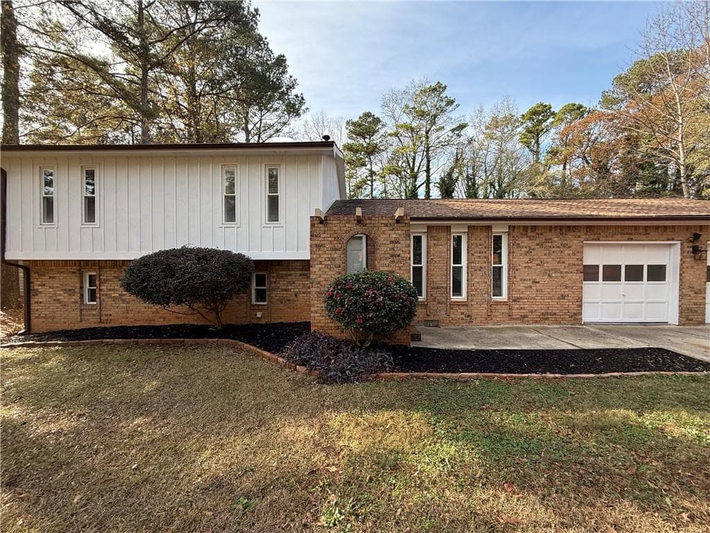 3 bedroom, 2 bathroom, 2,084 sq ft single family residence for rent at 7719 Glen Devon Road, Jonesboro, GA 30236 for $1,900 a month