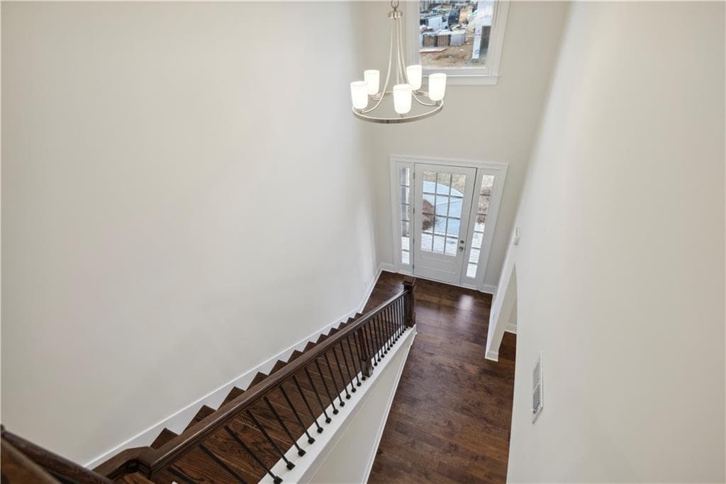 5 bedroom, 3 bathroom, 2,800 sq ft single family residence for sale at 5807 Creek Indian Drive, Sugar Hill, GA 30518 — photo 7
