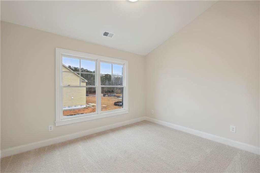 5 bedroom, 3 bathroom, 2,800 sq ft single family residence for sale at 5807 Creek Indian Drive, Sugar Hill, GA 30518 — photo 8