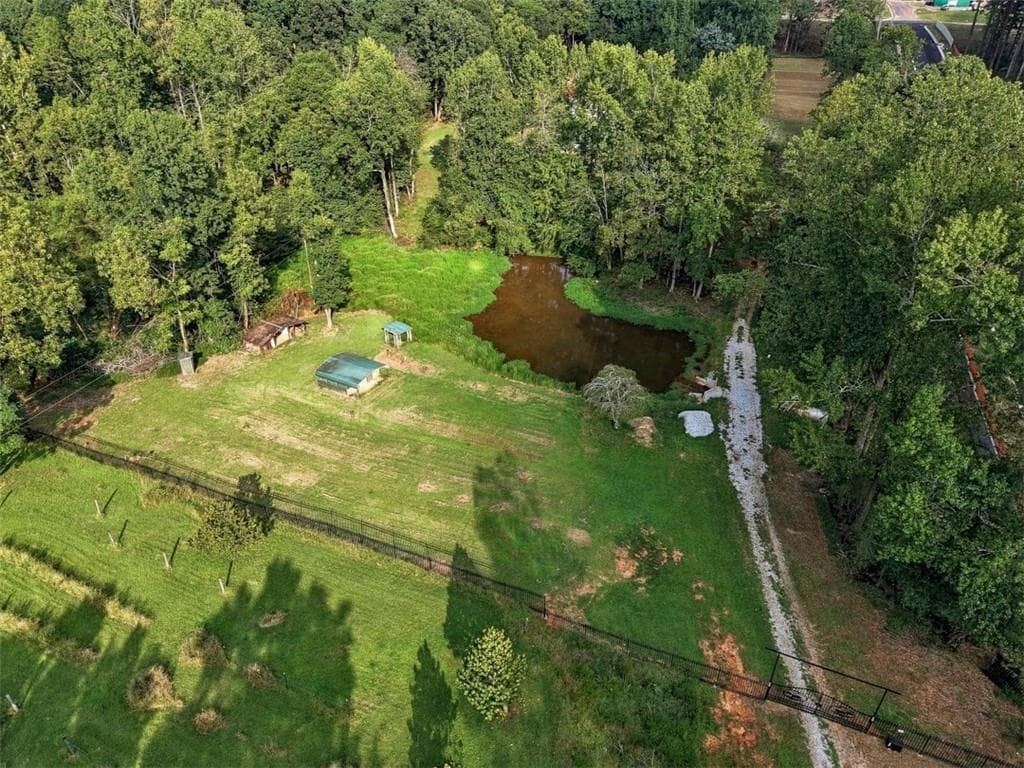 3 bedroom, 2 bathroom, 1,637 sq ft single family residence for sale at 993 Sam Freeman Road, Hoschton, GA 30548 — photo 1 of 44