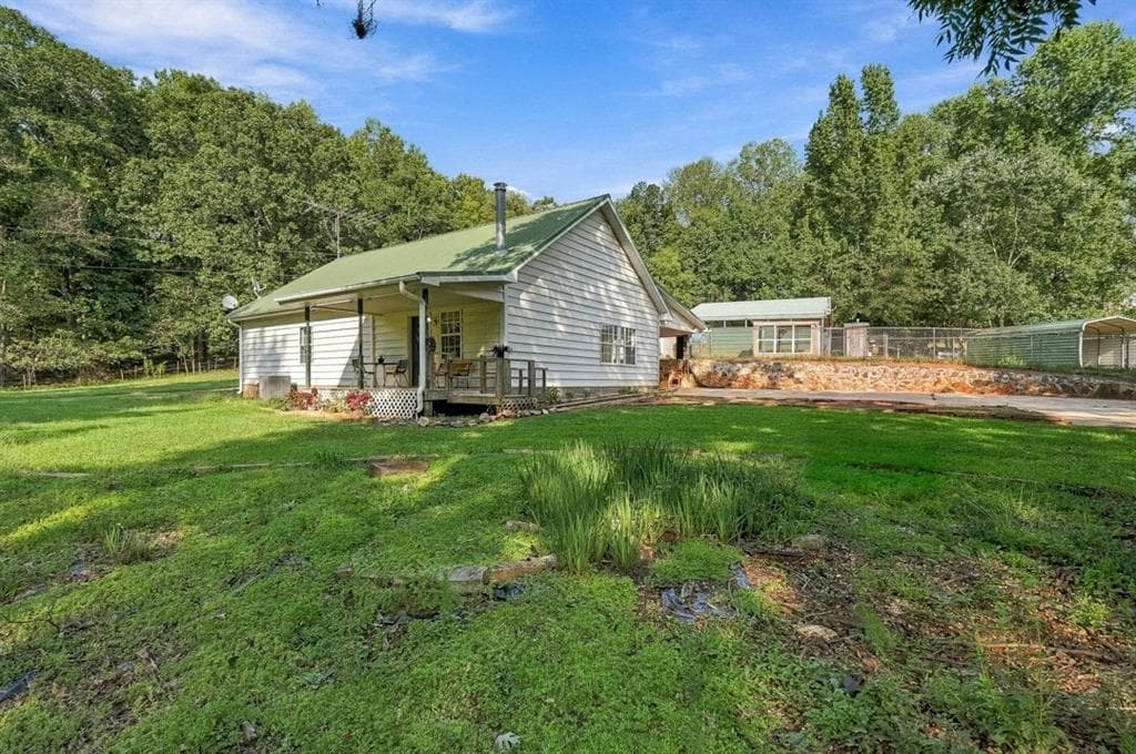 3 bedroom, 2 bathroom, 1,637 sq ft single family residence for sale at 993 Sam Freeman Road, Hoschton, GA 30548 — photo 7