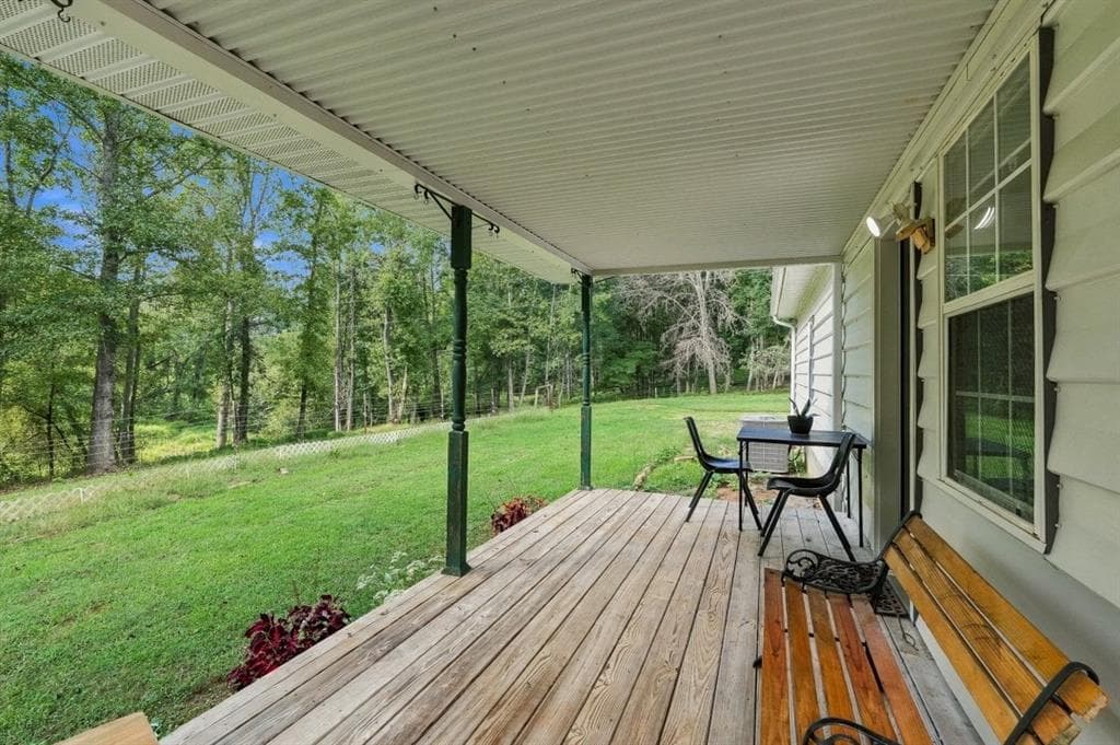 3 bedroom, 2 bathroom, 1,637 sq ft single family residence for sale at 993 Sam Freeman Road, Hoschton, GA 30548 — photo 10
