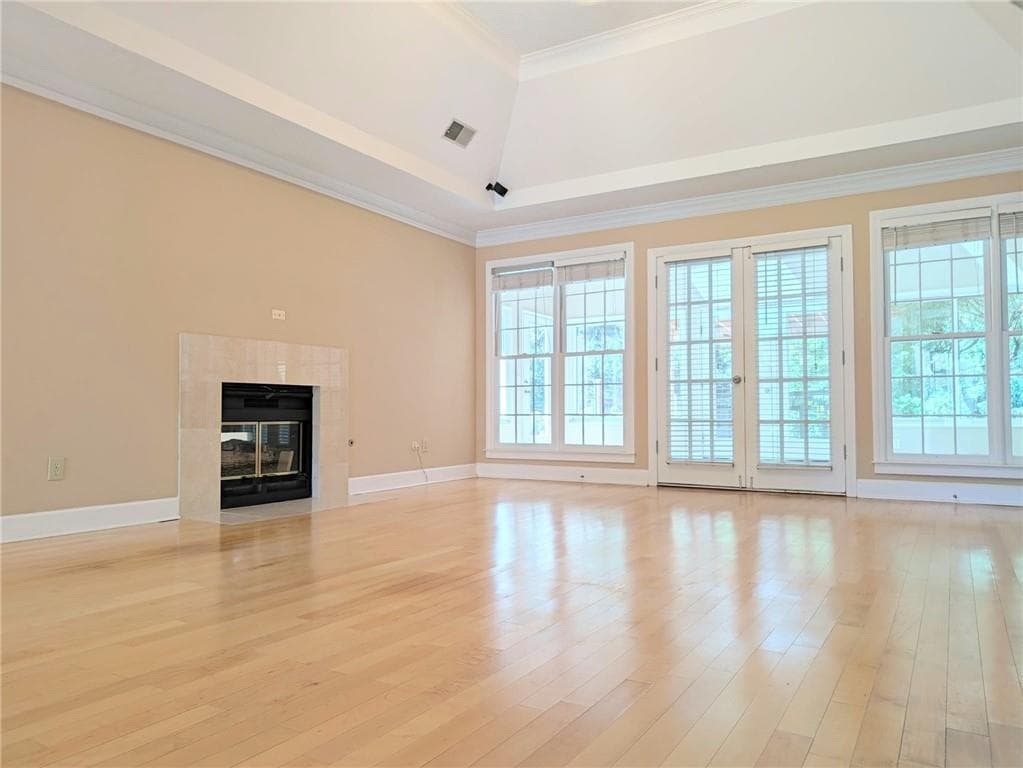 4 bedroom, 2 bathroom, 2,602 sq ft single family residence for sale at 11860 Wexford Club Drive, Roswell, GA 30075 — photo 2